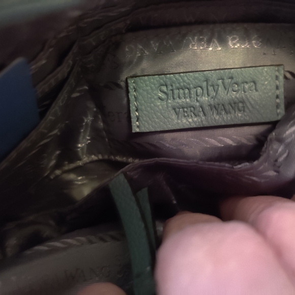 Simply Vera wristlet - Picture 2 of 4